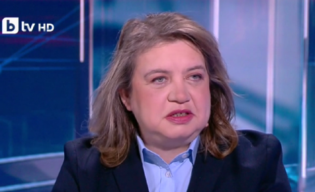 Наталия Киселова: Добре е да бъде запазено хибридното ползване на двете технологии на гласуване