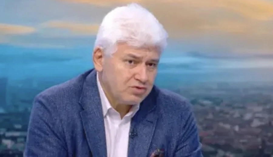 Проф. Киров: Възможно е президентът изобщо да не слезе на политическия терен до края на мандата си