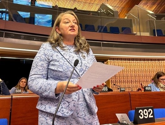 Сачева: ГЕРБ няма да се бори срещу Радев, ще го оставим да се бори с реалността