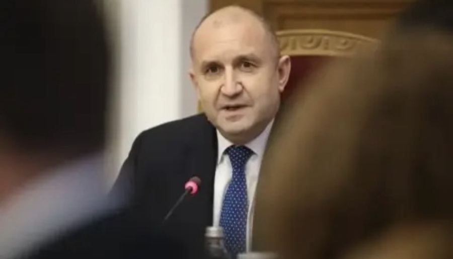 Политическият път на Румен Радев като президент