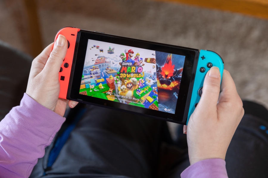11-годишен уби баща си, защото му взел Nintendo Switch-а