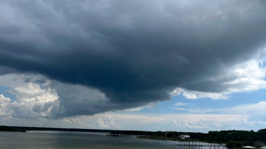 Времето днес: Максималните температури ще бъдат между 1° и 6°