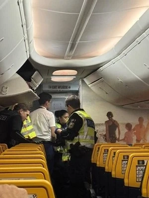 Самолетът от Лондон до София се приземи аварийно в Мюнхен заради пиян българин