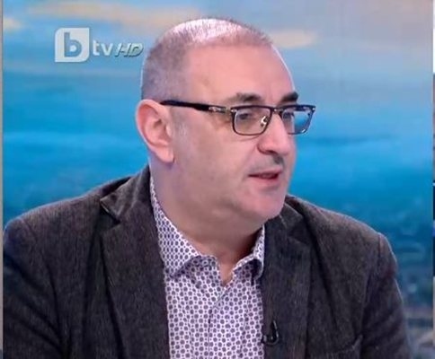 Милен Керемедчиев: Няма отговор защо България е част от Съвета на мира