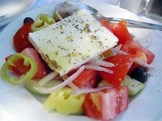 Гръцката кухня оглави световна класация, българската е на 33-то място