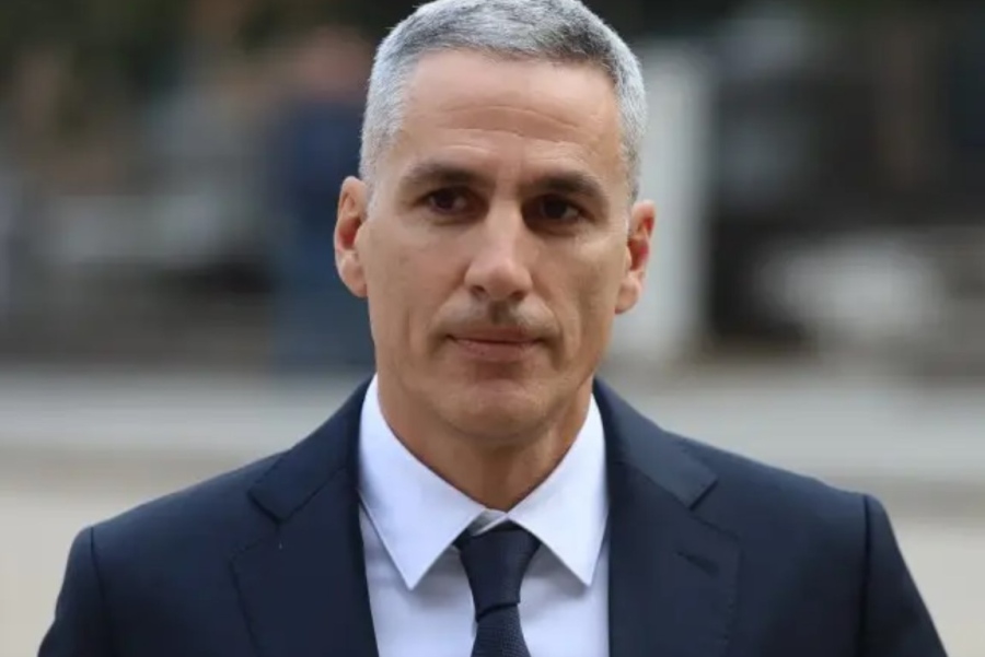 Кой е Андрей Гюров?