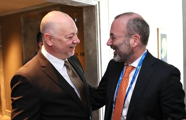 Председателят на ЕНП пожела успех на ГЕРБ и Бойко Борисов на предстоящите избори