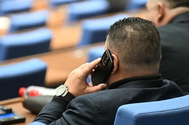 Депутатската заплата расте с 9%, дори най-ниската минава 5500 евро