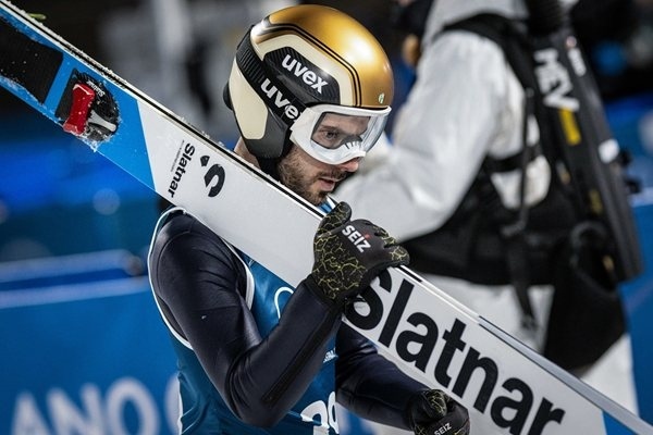 Владимир Зографски пренаписа историята в ски скока - топ 10 на олимпиада