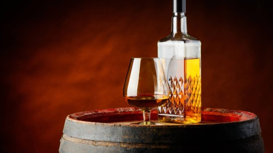 Въпреки санкциите и бойкота: Ирландско уиски продължава да се лее в баровете в Русия