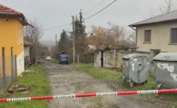 Полицейска акция в с. Българи край Царево, претърсва се имот на Калушев