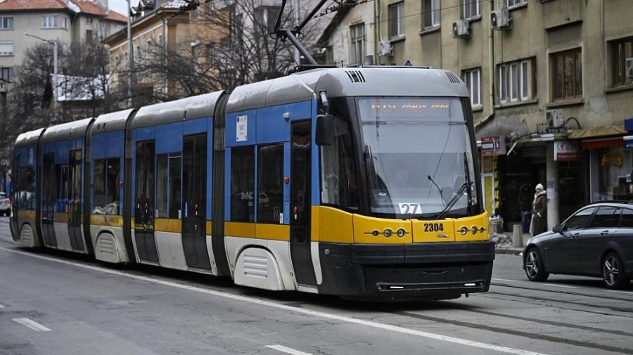 Трамвай блъсна и уби жена в центъра на София