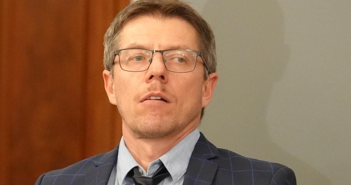 Назначеният за вицепремиер по честни избори Стоил Цицелков подаде оставка