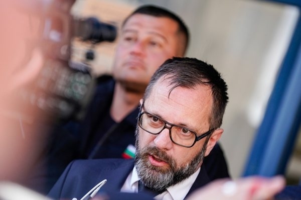 Министър Ангелина Бонева освободи шефа на АПИ