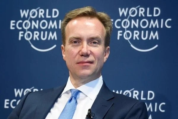 Шефът на Световния икономически форум хвърли оставка след разкрития за връзки с Епстийн