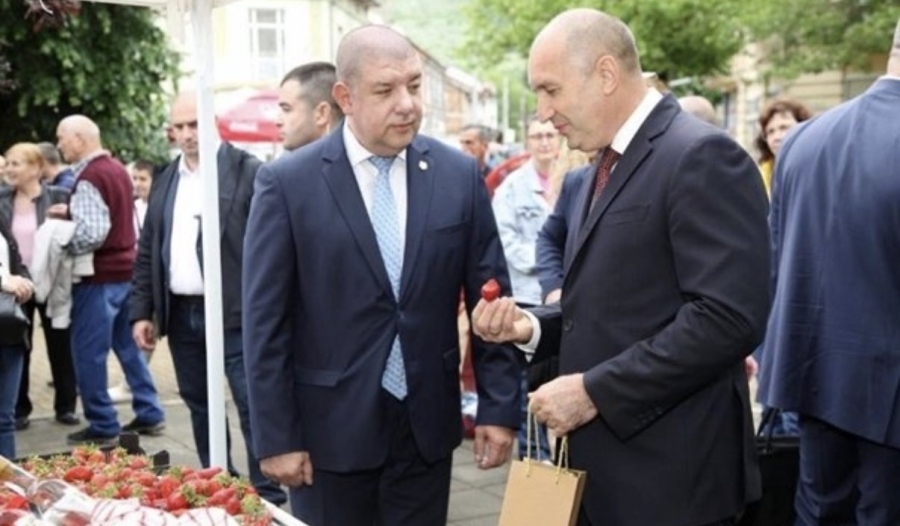 С партия Нашият народ май отива Радев на изборите, готви се за генералска битка с Бойко Борисов