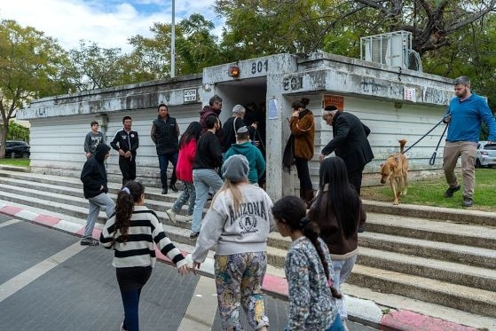 Иран отвърна с удари към Израел, Абу Даби, Бахрейн и Катар