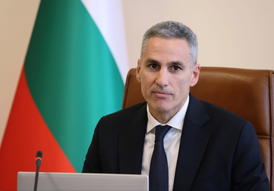Гюров: Няма директна военна опасност за България