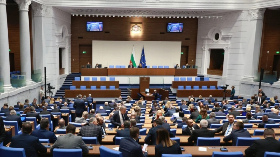 Извънредно заседание на парламента във вторник, 10 март заради кризата в Близкия изток