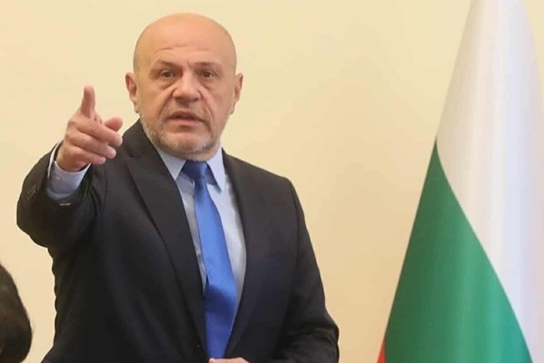 Томислав Дончев: Освен овладяването на всички държавни служби друго не съм видял