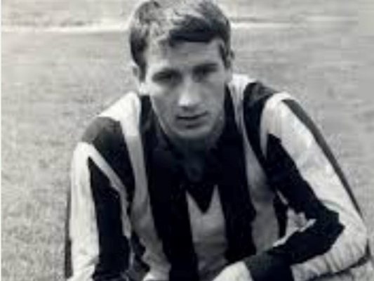 Откриха паметна плоча в чест на Георги Попов – Тумби в Пловдив