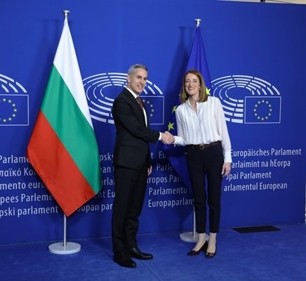 Гюров и Роберта Мецола обсъдиха сигурността, енергетиката и икономиката на ЕС