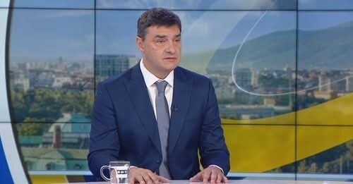 Владимир Николов каза с какво го е привлякъл Румен Радев