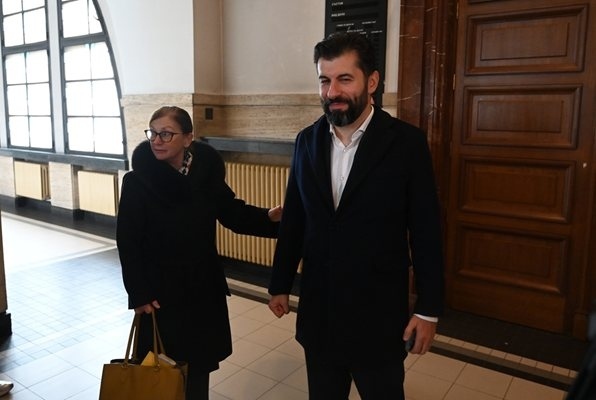 Съдът отхвърли искане на прокуратурата за експертиза с Кьовеши по делото срещу Кирил Петков