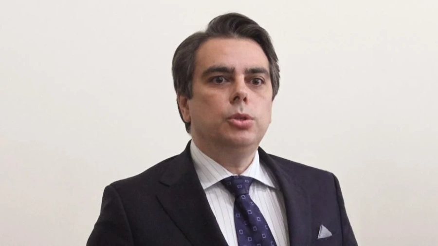 Асен Василев: В политиката трябва да има повече честност