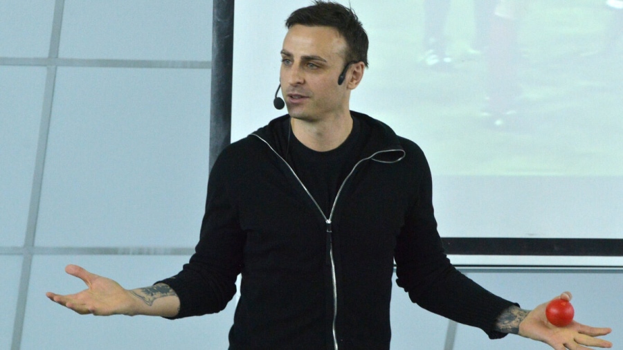 Бербатов получи акт за неправилно съхранение на личното си оръжие