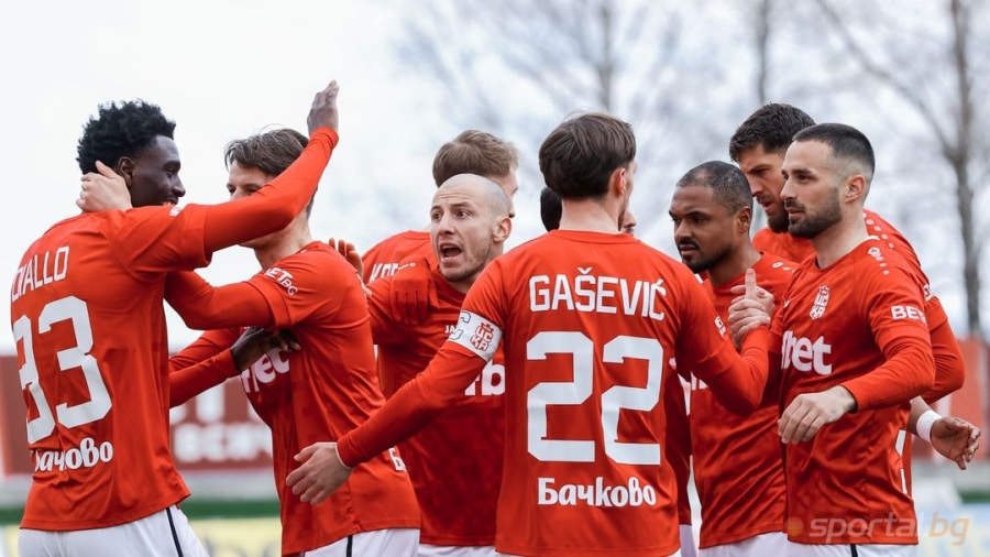 ЦСКА 1948 победи с 3:2 Локо (София)