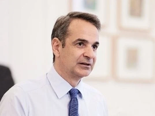 Мицотакис обяви новата минимална заплата, 930 евро от 1 април и ръст на 19 социални помощи