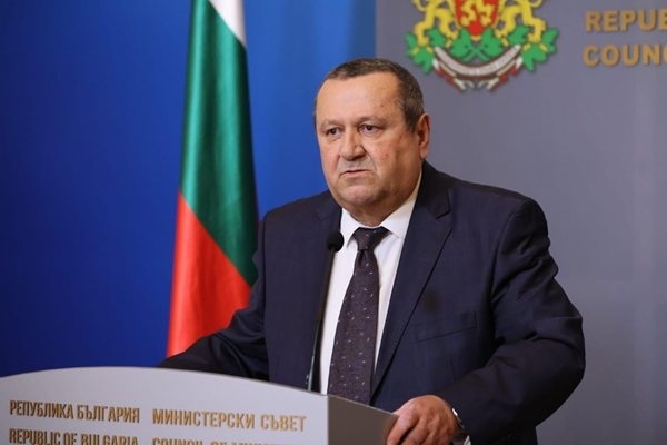 Хасан Адемов: Най-важното е кризата да не се прехвърли към ежедневието на хората