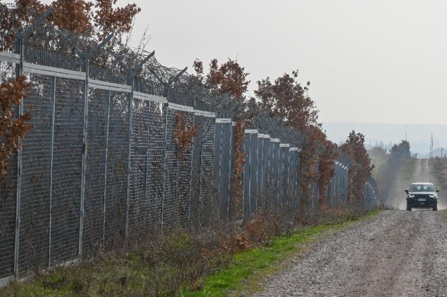 Кабинетът отпуска 4,5 млн. евро за ремонти на оградата по българо-турската граница
