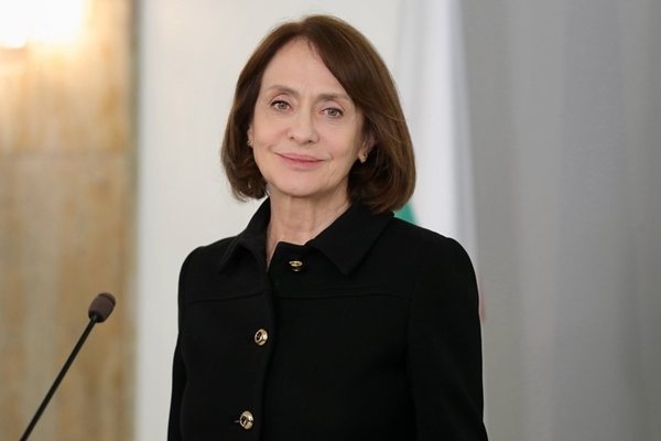 Надежда Нейнски участва във видео среща за възстановяване на корабоплаването в Ормузкия проток