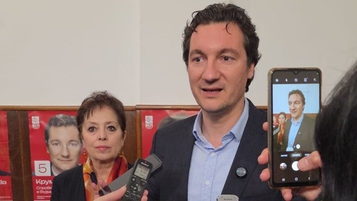 Крум Зарков от Сливен: Призоваваме всички партии да кажат какво мислят за Сарафов и Русинова