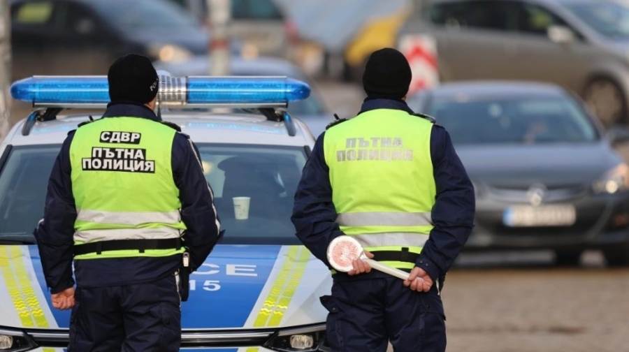 Без камиони по магистралите на изход от София: Пътна полиция с мерки по празниците
