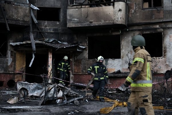 Русия с най-голямата си атака от началото на годината - 17 убити и стотици ранени в Украйна