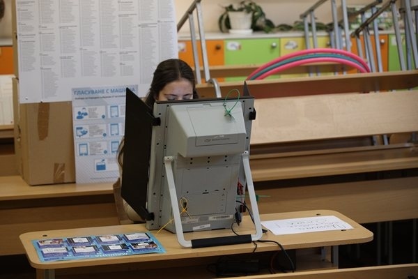 В над 50 секции във Варна и региона машините дадоха дефект