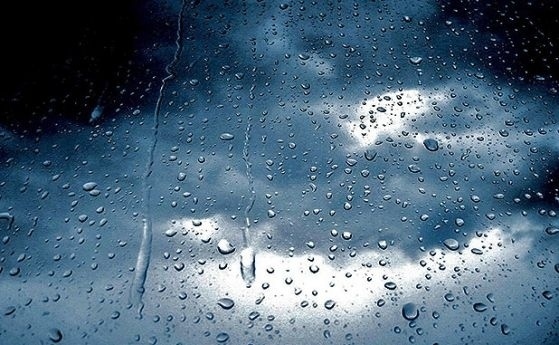 От слънце до дъжд и жълт код в части от страната