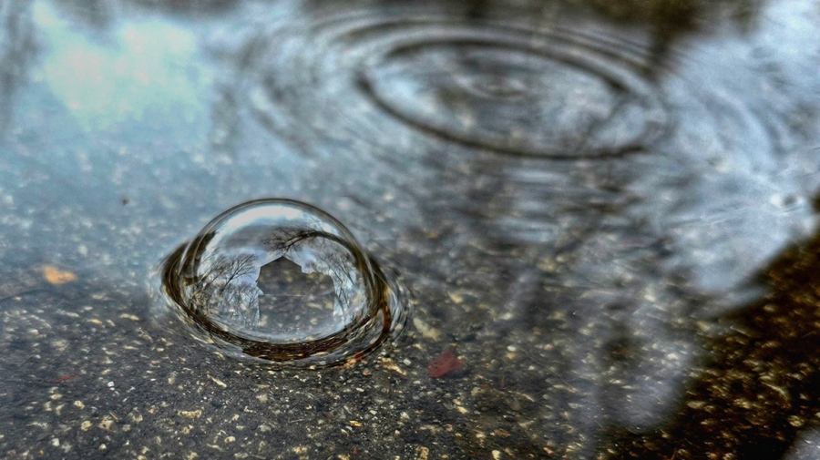 Значителни валежи: Обявен е оранжев и жълт код