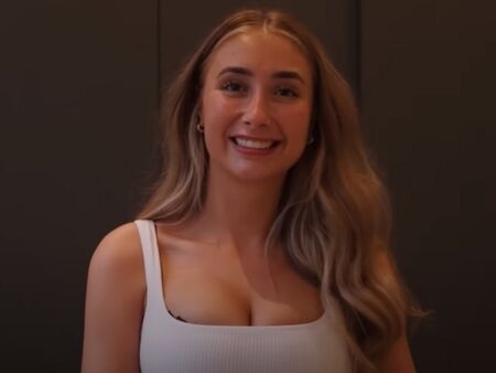 Лили Филипс, която преспа със 101 мъже за ден, е в моногамна връзка