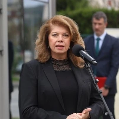 Илияна Йотова обяви графика на консултациите с парламентарните групи