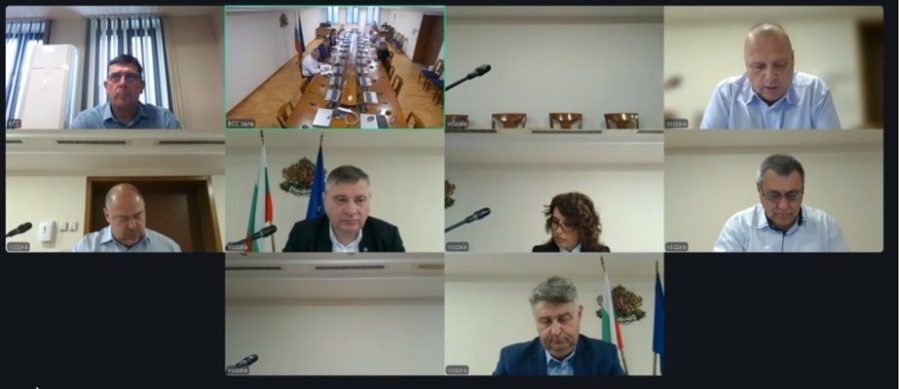Прокурорската колегия спря избора на шефове