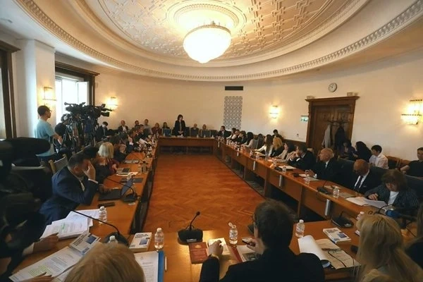 Комисията за борба с корупцията се връща, депутатите я гласуваха на първо четене