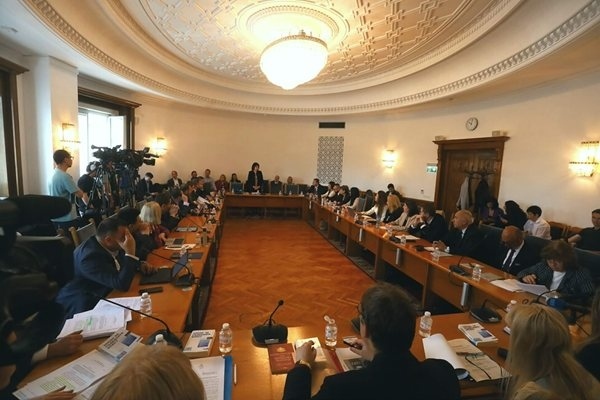 Комисията за борба с корупцията се връща, депутатите я гласуваха на първо четене