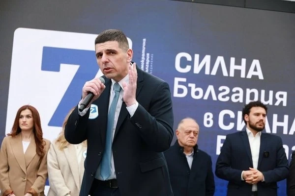 Скандал за паркиране с депутата Ивайло Мирчев, има поне един задържан
