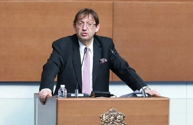 Шишков: Спирането на незаконното строителство край Варна е право на общината