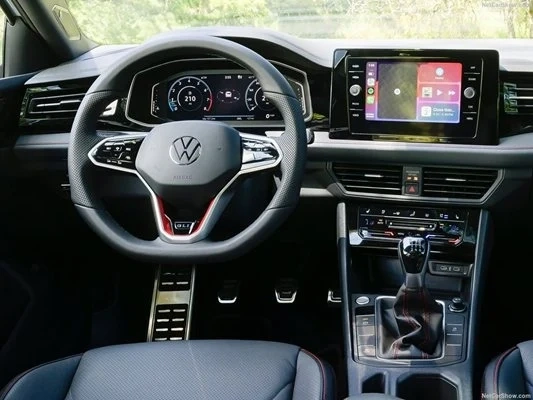 Volkswagen официално прекрати продажбата на автомобили с ръчна скоростна кутия в Америка