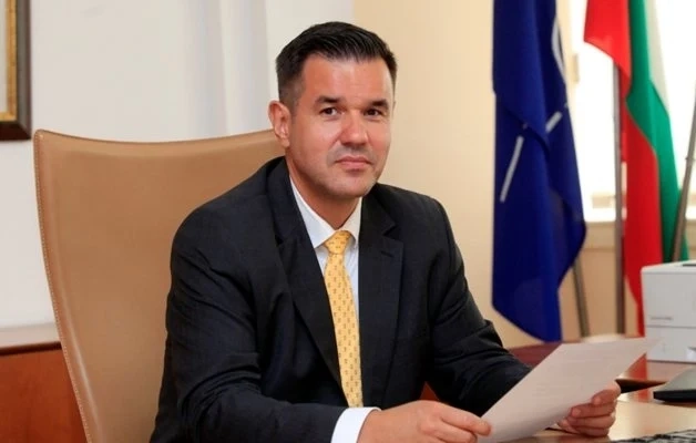 Никола Стоянов: Процедурата по прекомерен дефицит е сериозен сигнал към инвеститорите и икономиката